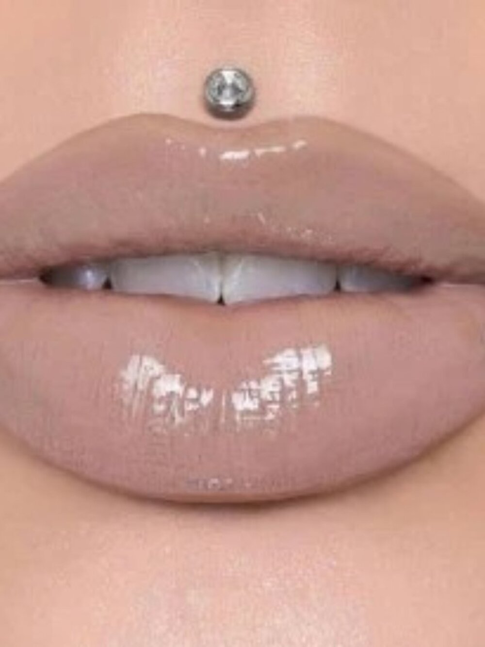 New Jeffree Star The Gloss in Silk Rope